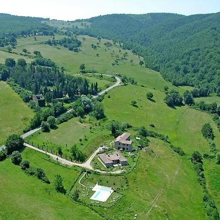 Casa de Férias Farmhouse Passignano Near Lake Trasimeno, Cleaning Included