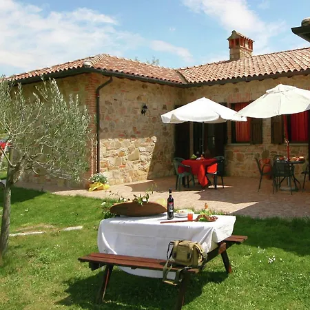 Farmhouse Passignano Near Lake Trasimeno, Cleaning Included *