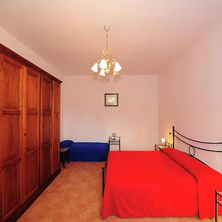 Farmhouse Passignano Near Lake Trasimeno, Cleaning Included Ferienhaus *
