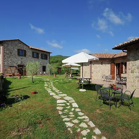 Farmhouse Passignano Near Lake Trasimeno, Cleaning Included *
