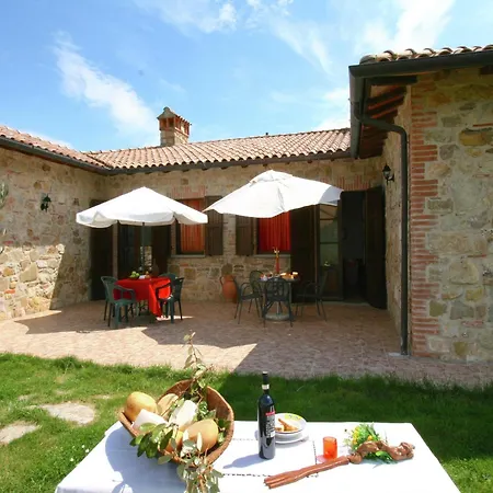 Farmhouse Passignano Near Lake Trasimeno, Cleaning Included