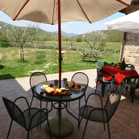 Farmhouse Passignano Near Lake Trasimeno, Cleaning Included Ferienhaus Passignano sul Trasimeno
