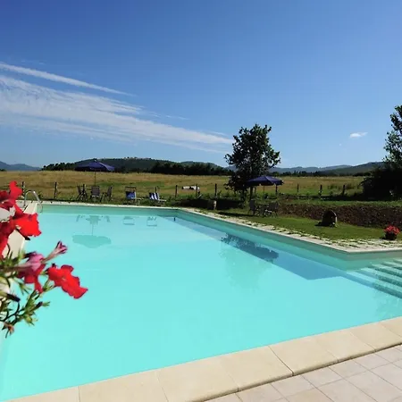 Farmhouse Passignano Near Lake Trasimeno, Cleaning Included *